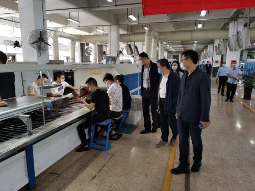 省人力社保厅二级巡视员省人事考试院院长朱树民赴温州开展“三服务”活动